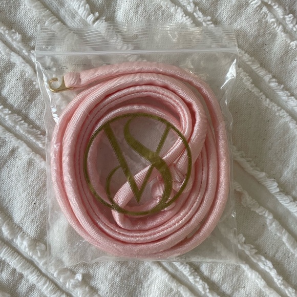 SUPER RARE VICTORIA SECRET Full Bikini Pink & Black Jewels limited edition - Picture 5 of 11